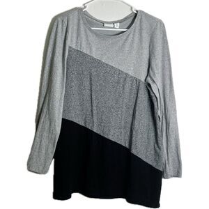 Weekends by Chicos, women’s size 1 (medium) rhinestone, color block top